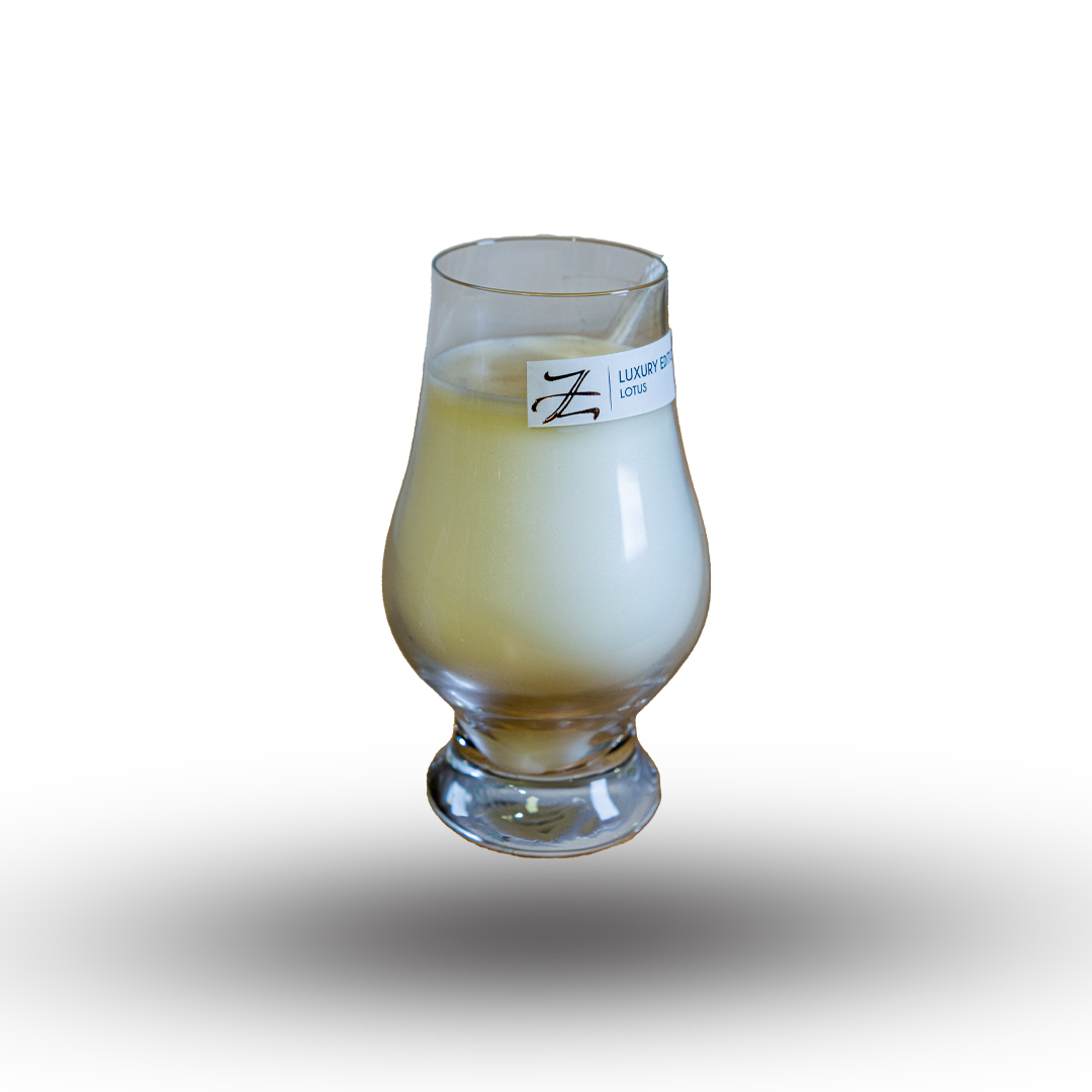 Luxury Lotus Scented Candle – Glass Cup